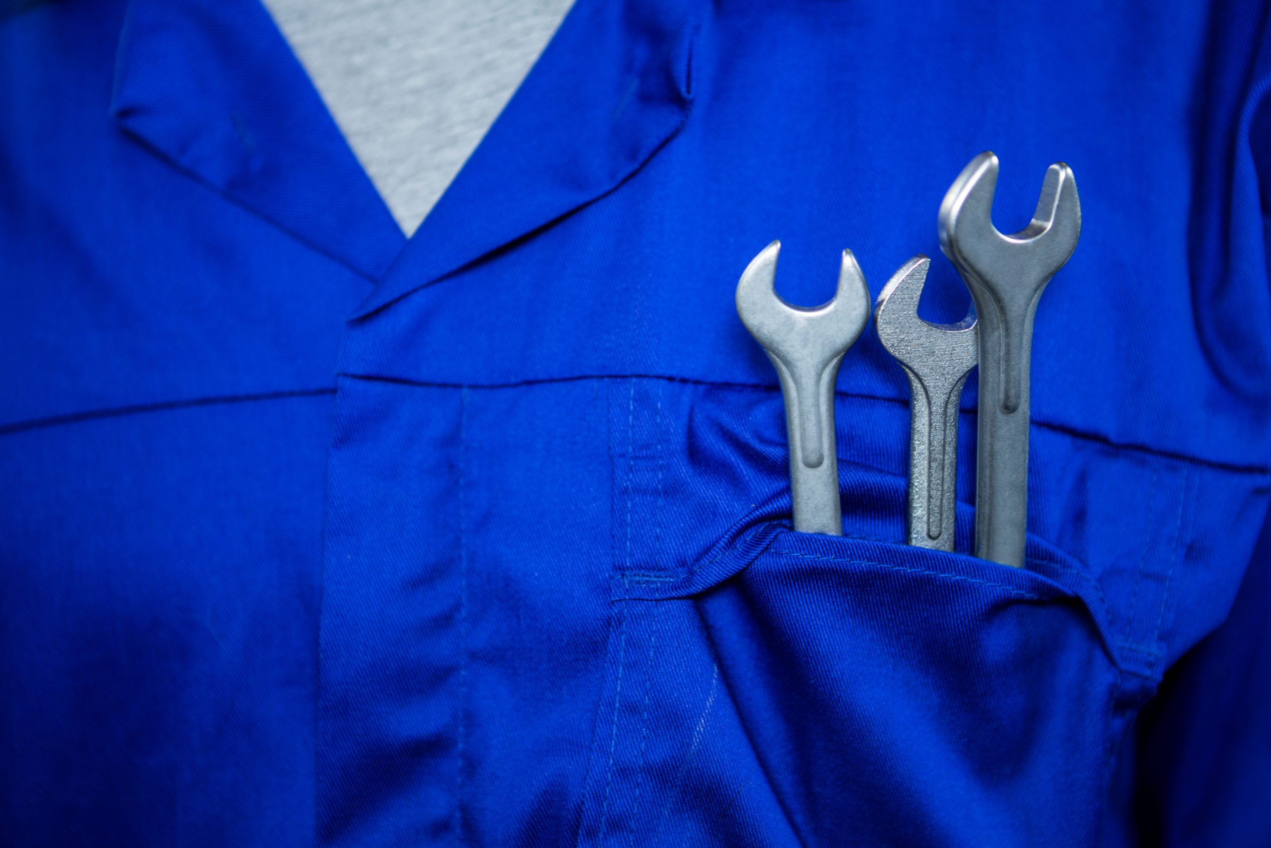 mechanic with spanners pockets (1)